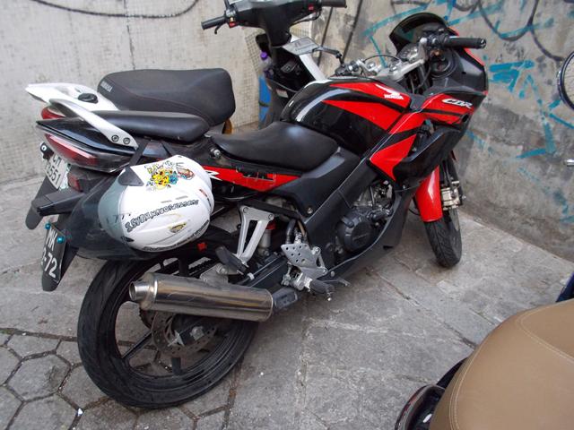 HONDA CBR125R